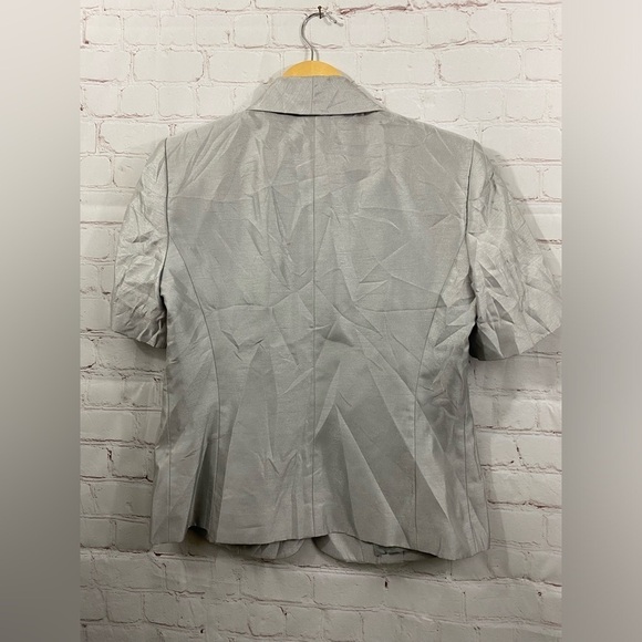 Le Suit Short Sleeve Metallic Silver Womens Size 6 Fully Lined Blazer Jacket - Picture 2 of 8